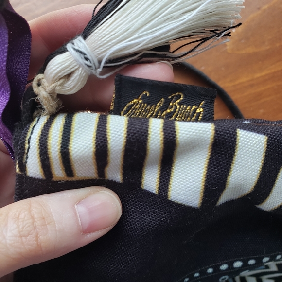 Laurel Burch Crossbody Handbag with cats - Picture 4 of 6